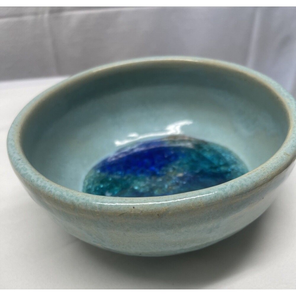 Studio Art Pottery Bowl Dish Signed 6” Diameter 3" Tall Crushed Glass Bottom EUC - Picture 6 of 9
